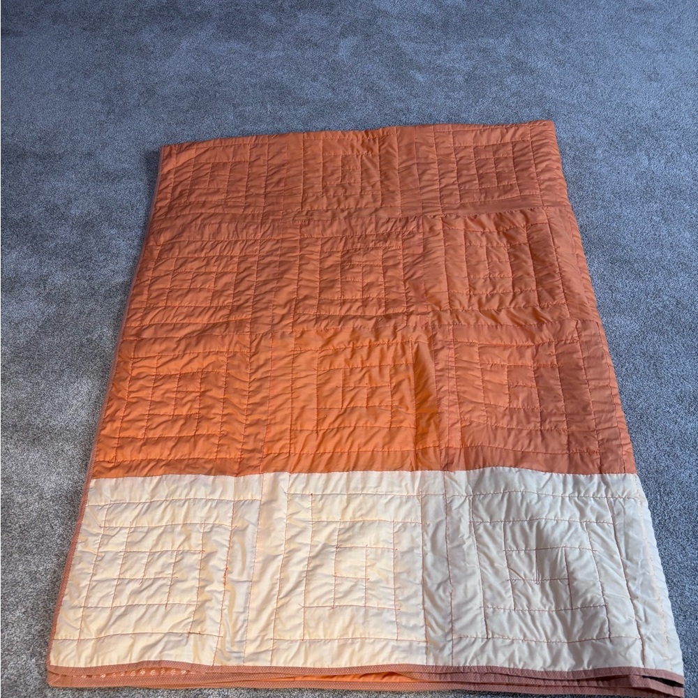 Large Log Cabin Handmade Patchwork Quilt in Brown and Orange 80”x104” - Picture 7 of 8